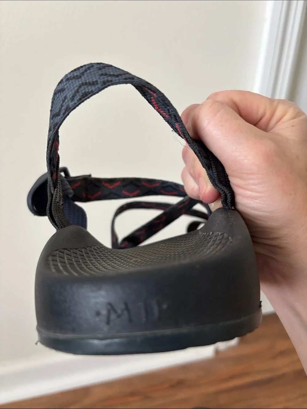 Men’s 11 Black and Navy Chacos